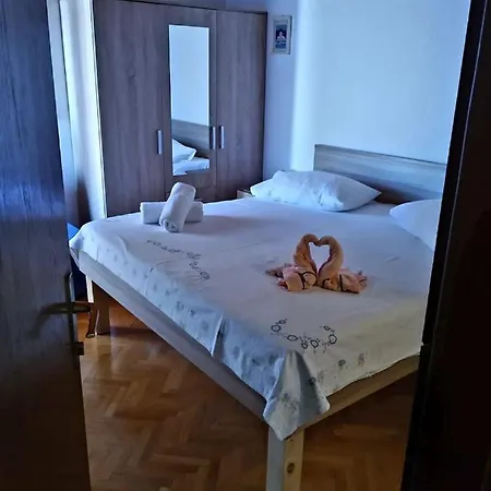 Apartman Nikola - Rina