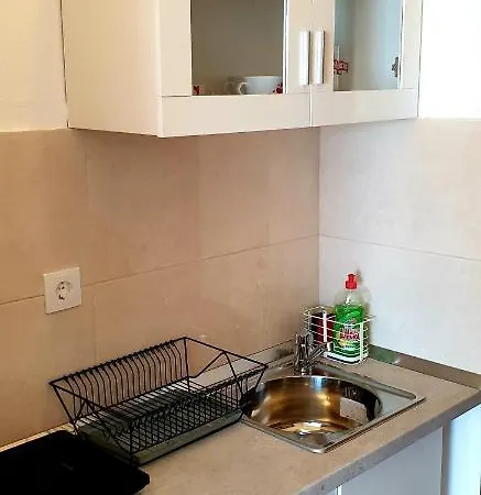 Nikola - Rina Apartman