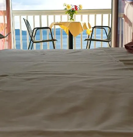 Apartman Nikola - Rina Brela