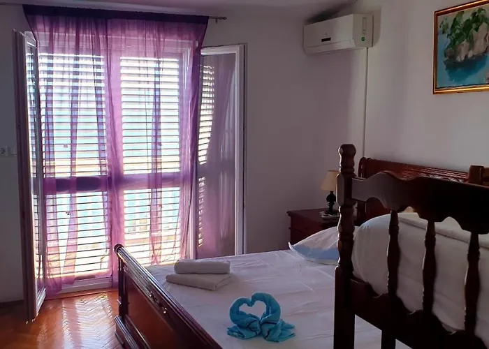 Nikola - Rina Appartement *