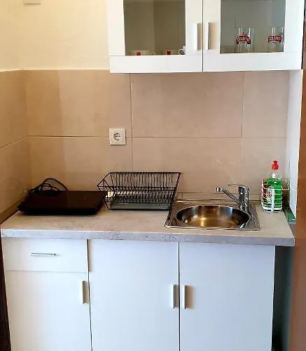 Nikola - Rina Appartement *